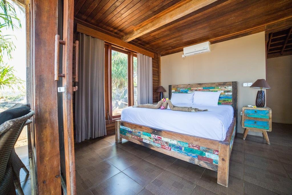 ホテルJennys Place レンボンガン島 エクステリア 写真