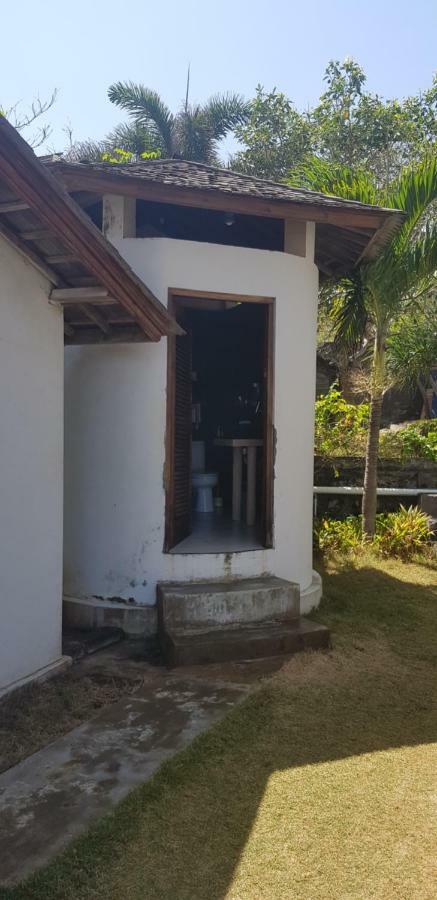 ホテルJennys Place レンボンガン島 エクステリア 写真